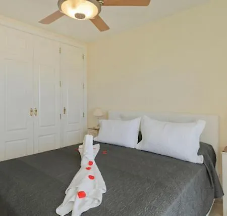 Sara En El Veril Del Duque - Sara Vacation אדחה